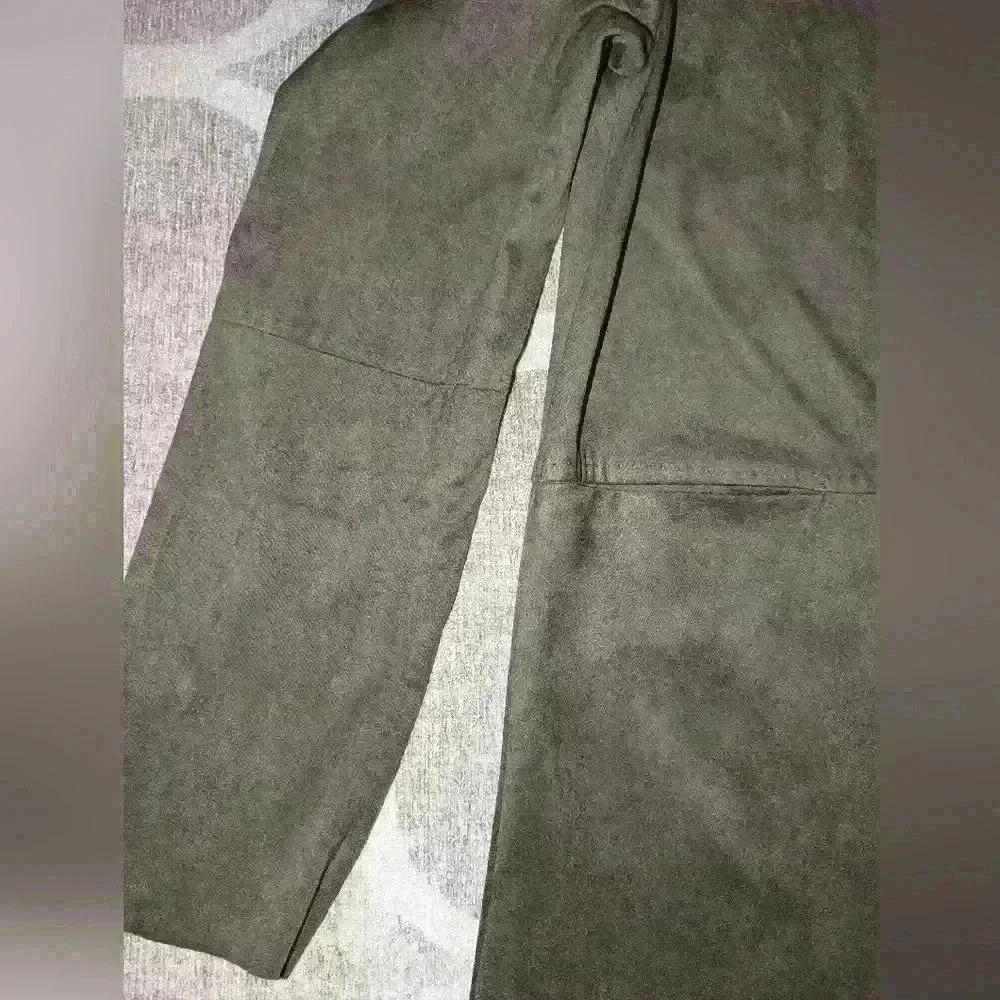 Max Studio Olive Green Faux Suede Coat Size M Faux Leather Weather! - Picture 7 of 9